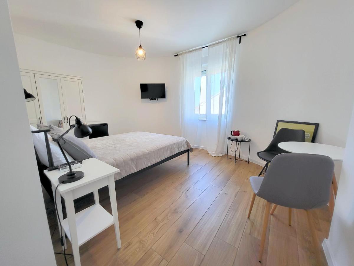 Central Rooms Szybenik Zewnętrze zdjęcie